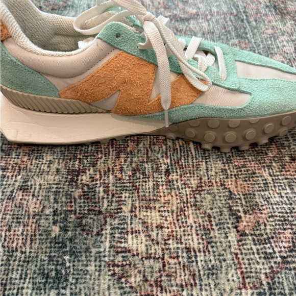 Mint and Tan New Balance XC-72 - Picture 3 of 7